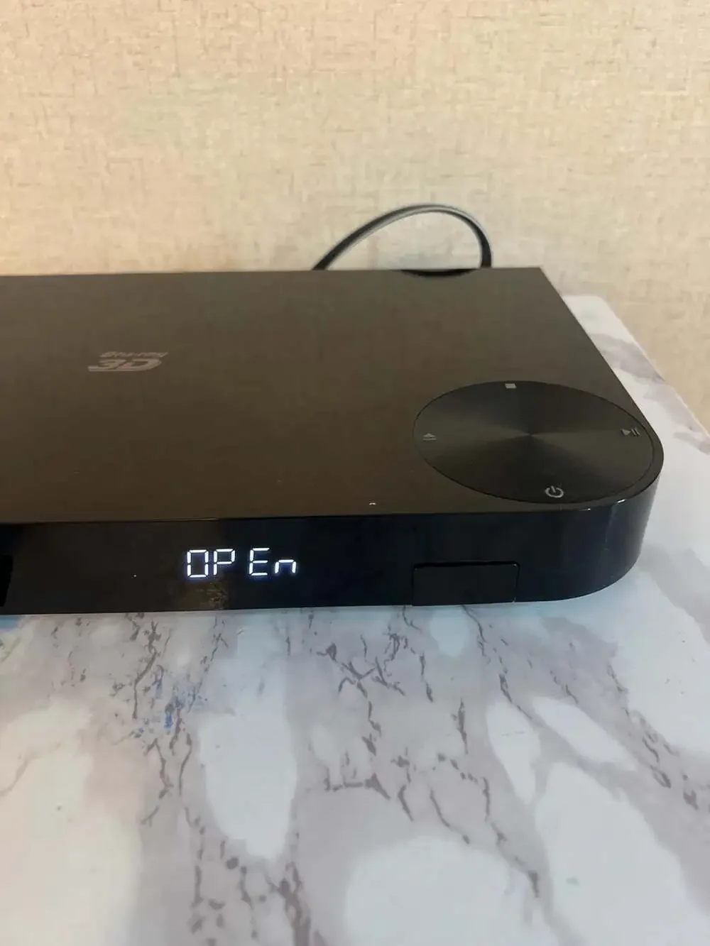 Samsung BD-F5900 3D Blu-ray Disc Player ( no remote)